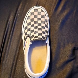 Boy or girls Vans shoes size 4.5 you in good condition used normal wear .